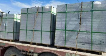 白山 芝麻白花岗岩地铺石装车日常