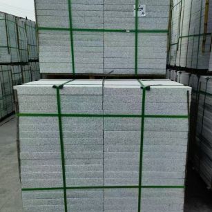 白山 芝麻白火烧，园林广场市政工程地铺石，1.8~5.0厚均有现货