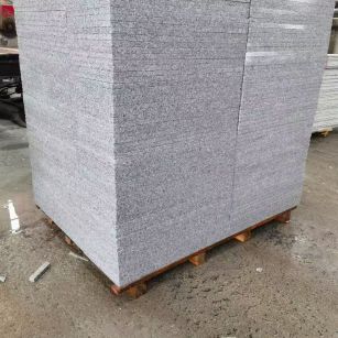 白山 芝麻白火烧面1.8厚300*600地铺石，尺寸标准，厚薄均匀