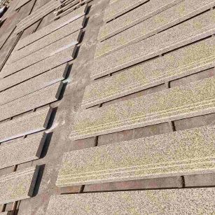 白山 黄金麻花岗岩光面楼梯踏步