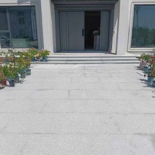 白山 芝麻白花岗岩地铺石地面铺装