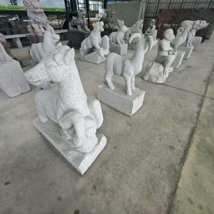 白山 芝麻白花岗岩造型立体雕刻——十二生肖