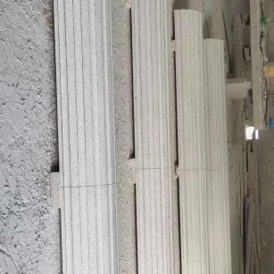 白山 花岗岩厂家带你看白麻花岗岩门楼大柱柱皮