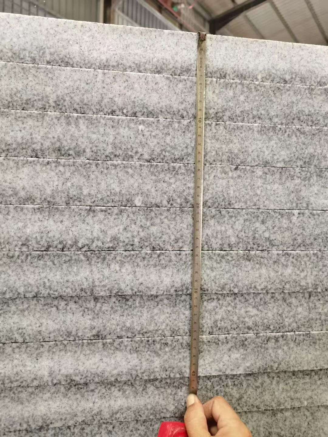 白山 芝麻白火烧成品厚薄均匀，B料价格接近A料质量