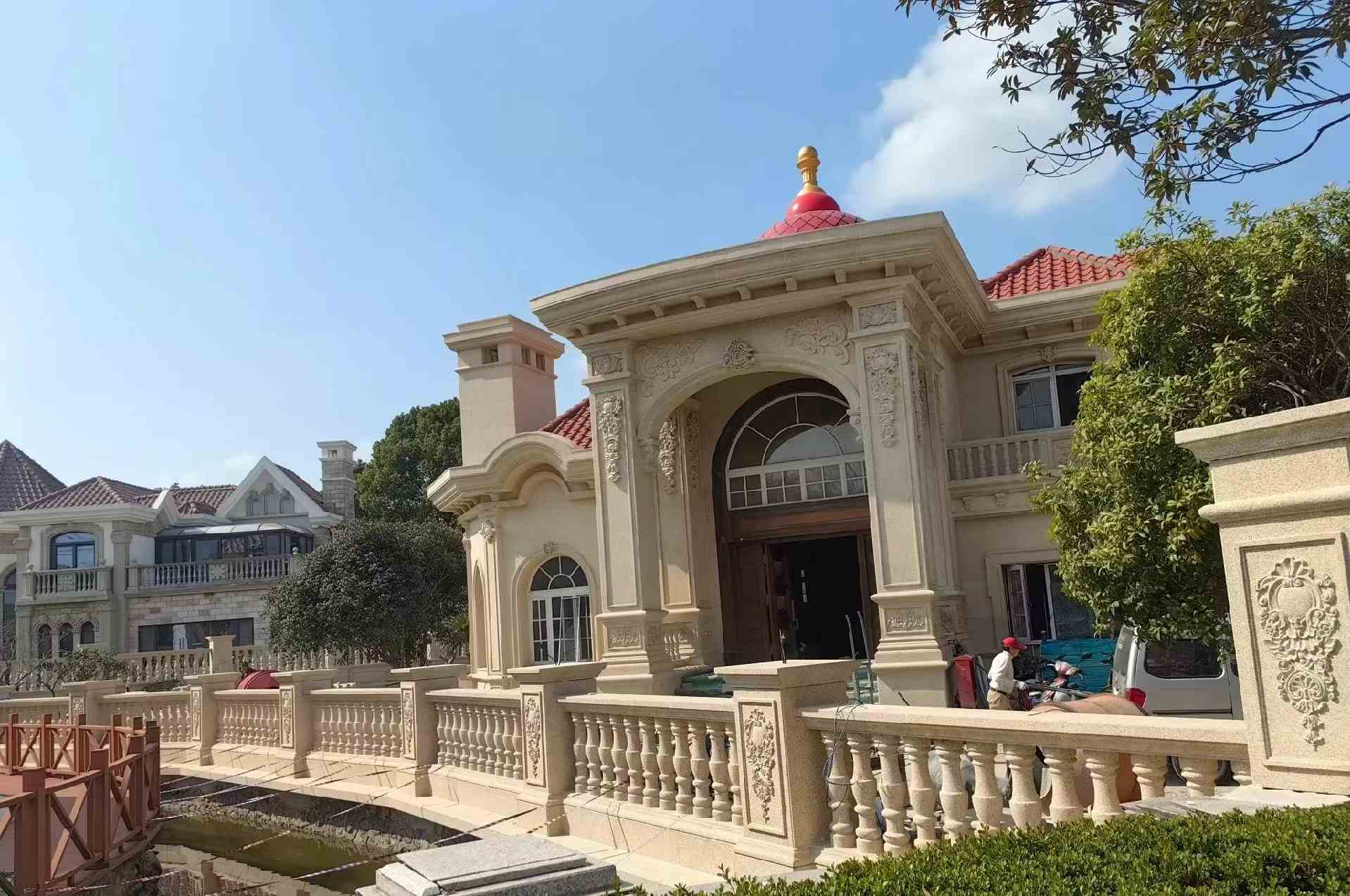 白山 黄金麻花岗岩欧式别墅