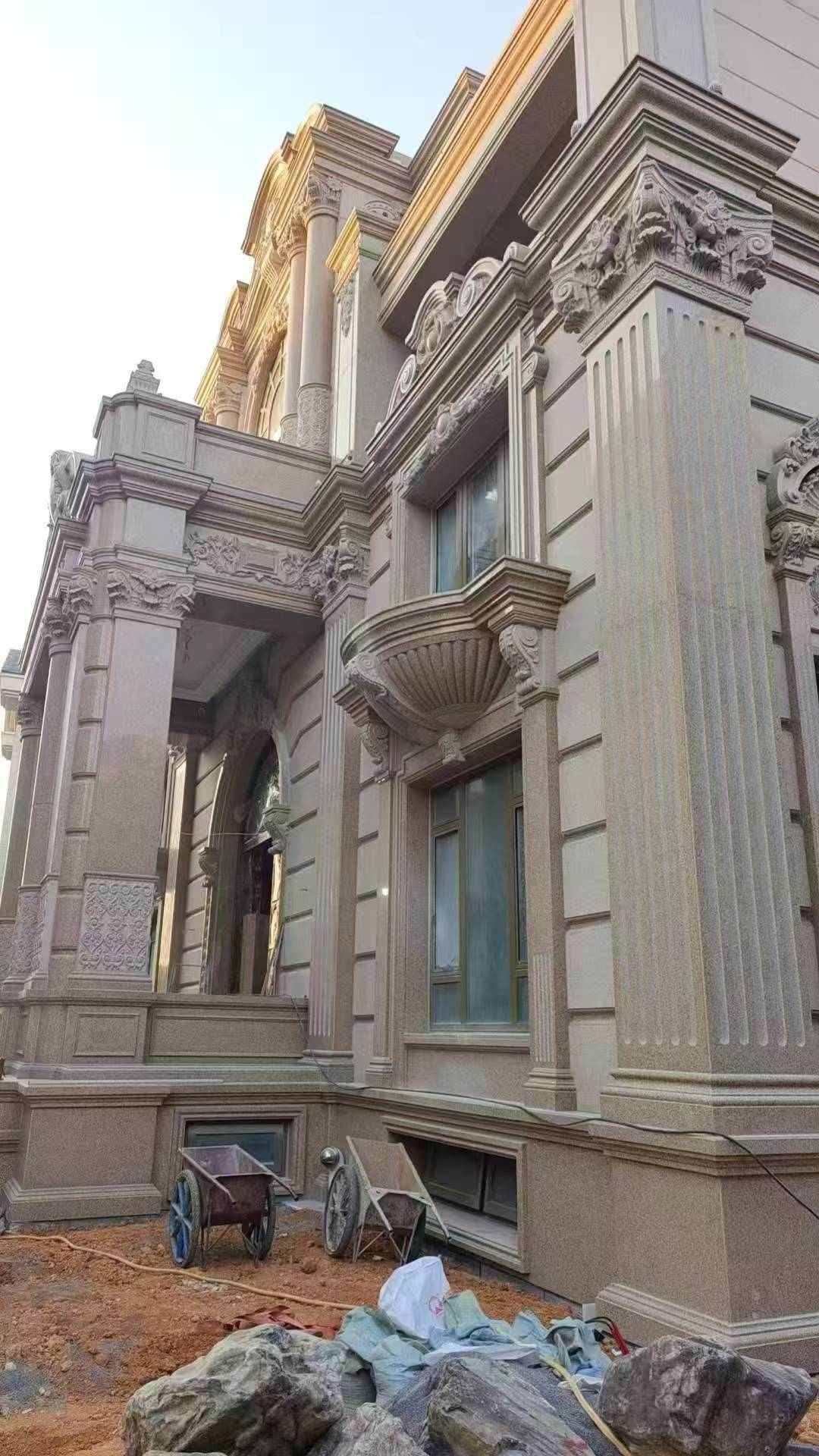 白山 黄金麻花岗岩光面别墅外墙干挂施工完成