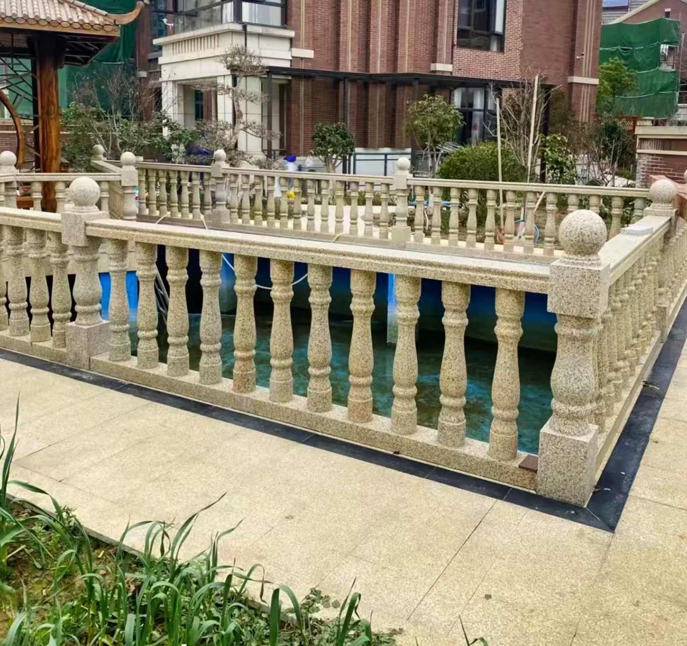 白山黄金麻花岗岩石材栏杆，扶手，将军柱，花瓶柱