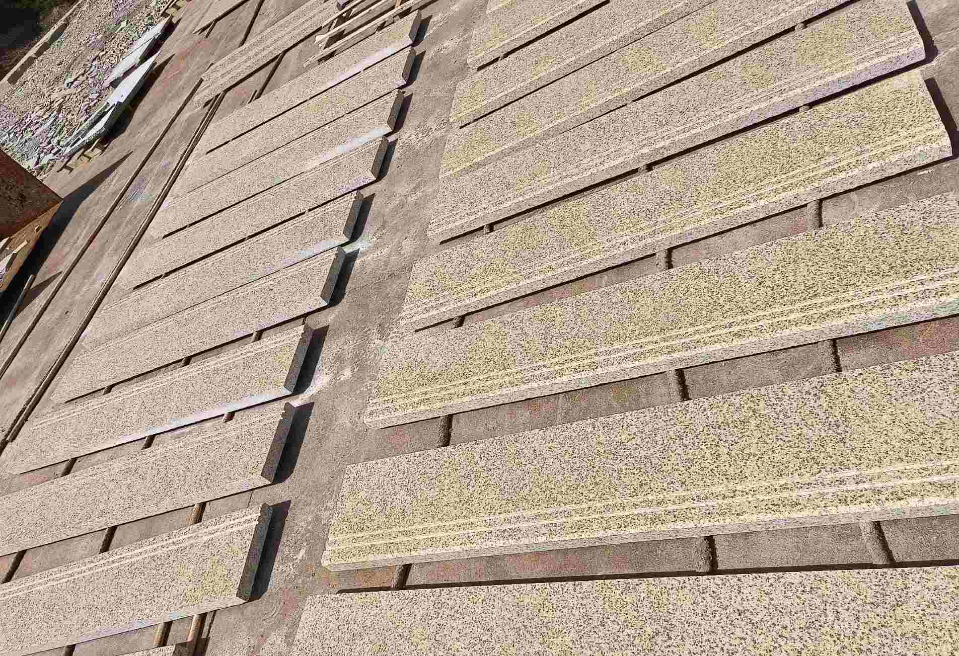 白山 黄金麻花岗岩光面楼梯踏步