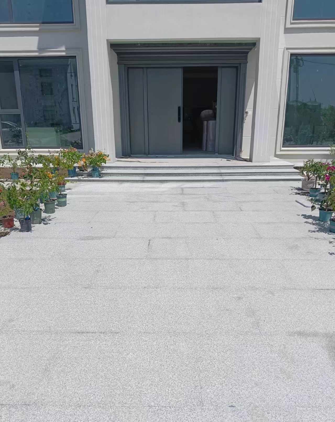 白山 芝麻白花岗岩地铺石地面铺装