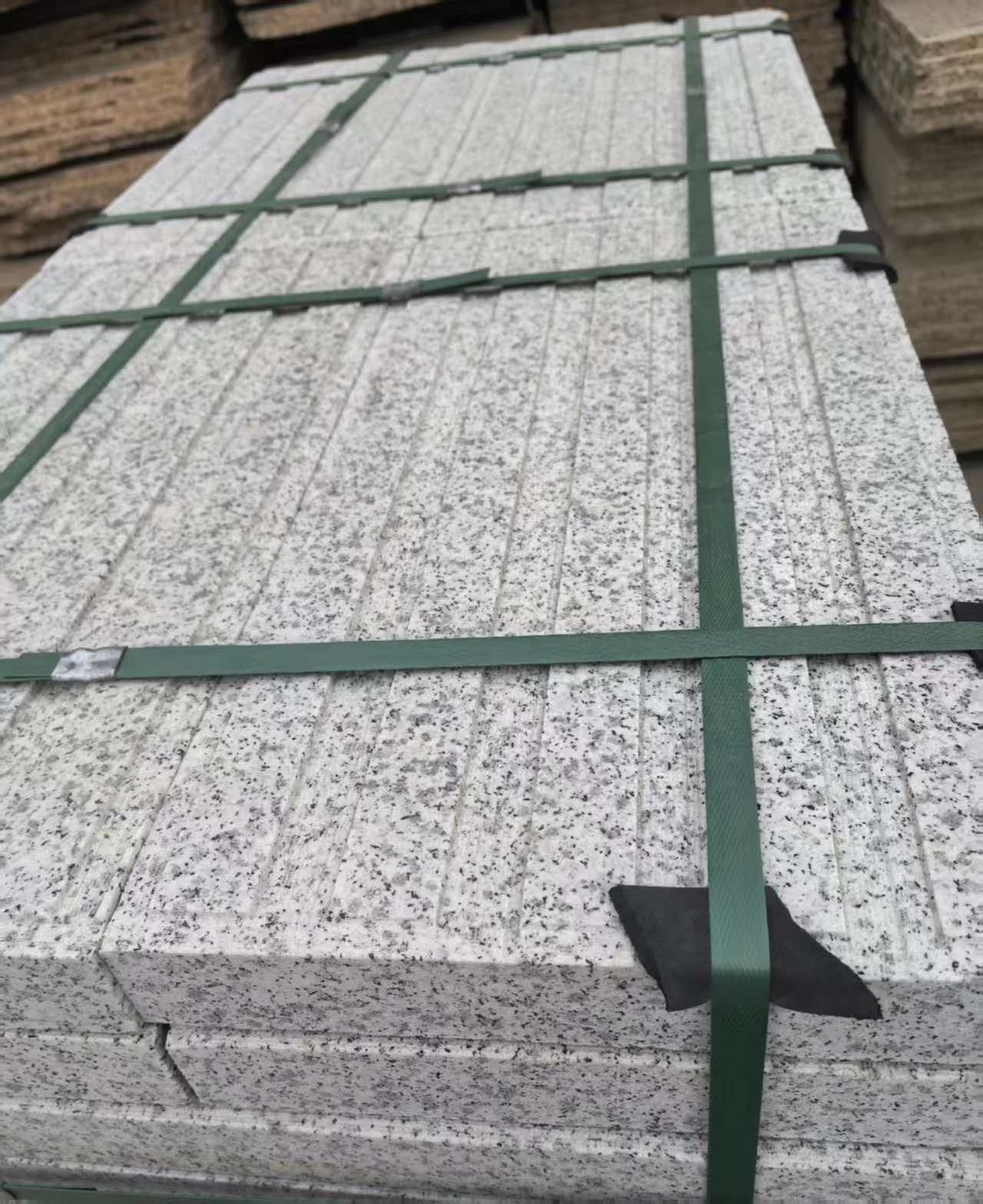 白山 白麻花岗岩直行盲道石，盲条，地铺石