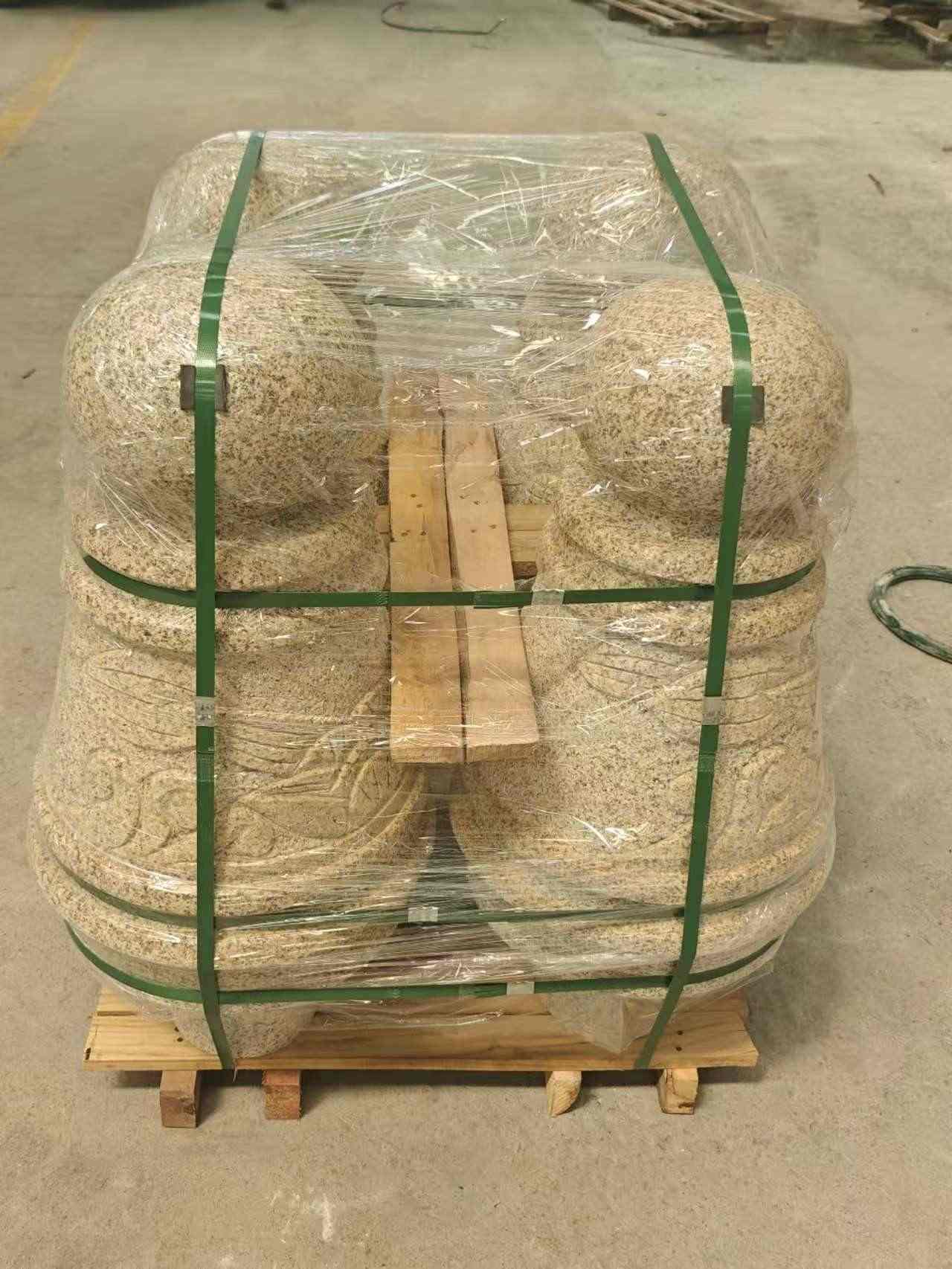 白山 黄金麻异形定制雕花——棒棒糖挡车柱