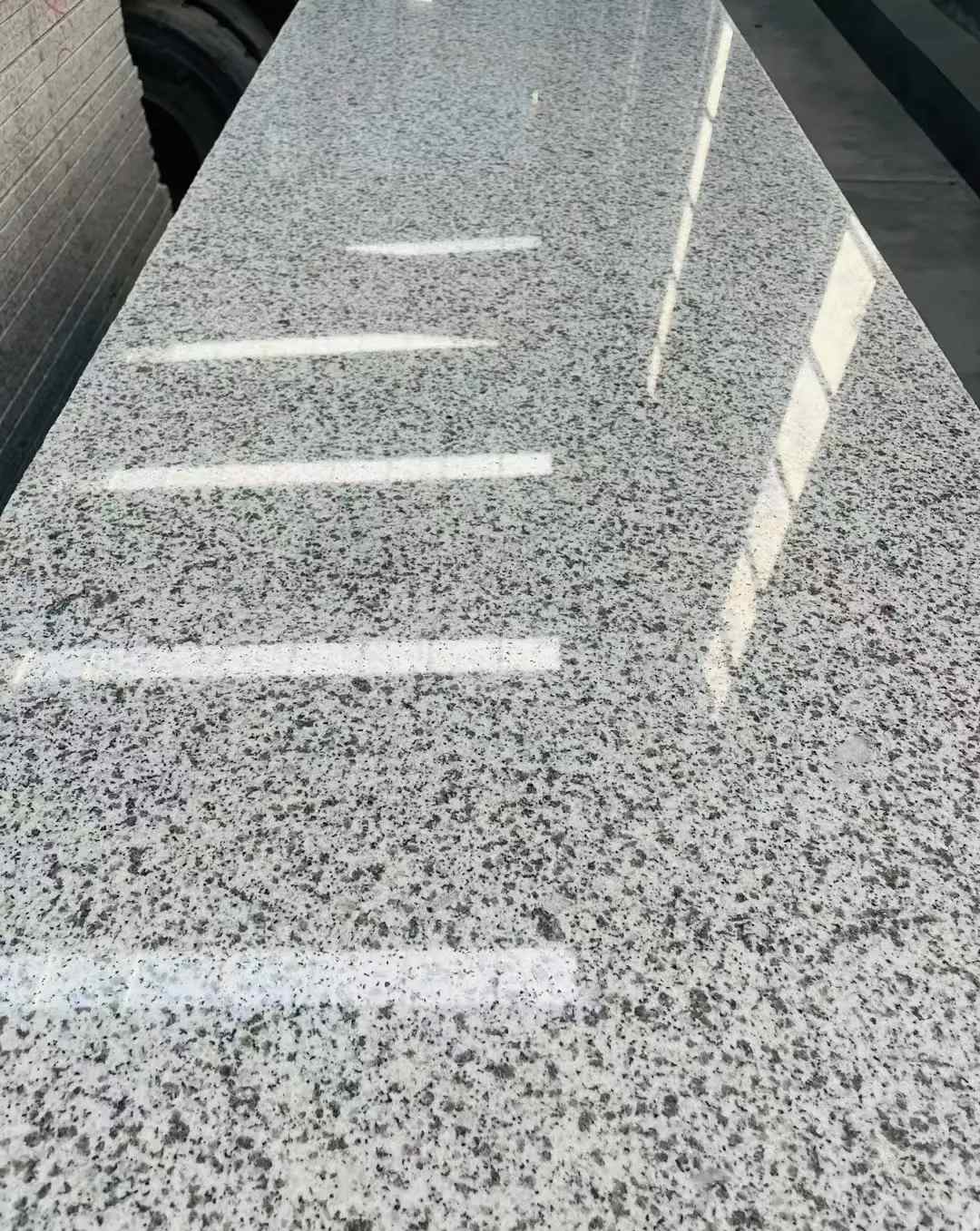 白山 白麻花岗岩光面毛板