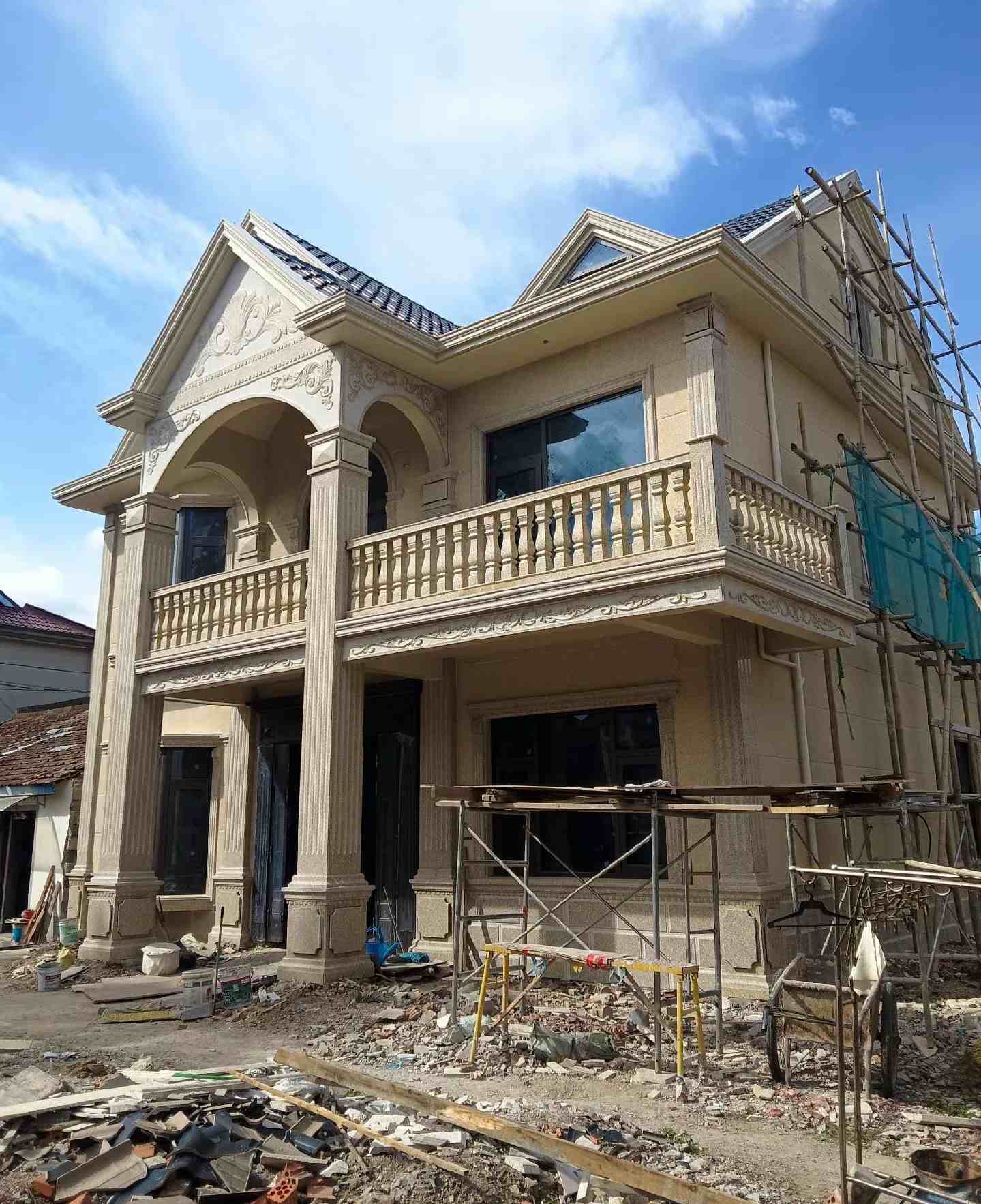 白山 黄金麻花岗岩石材私人别墅雕花门楼柱阳台栏杆